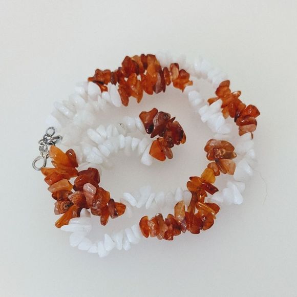 Vintage Carnelian Agate & Moonstone Chip Necklace - Picture 2 of 5